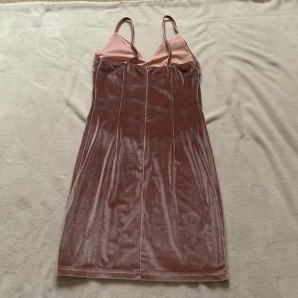 Forever 21rOne Sizey Pinkvelvet Mini Going Out Dress - Picture 2 of 3